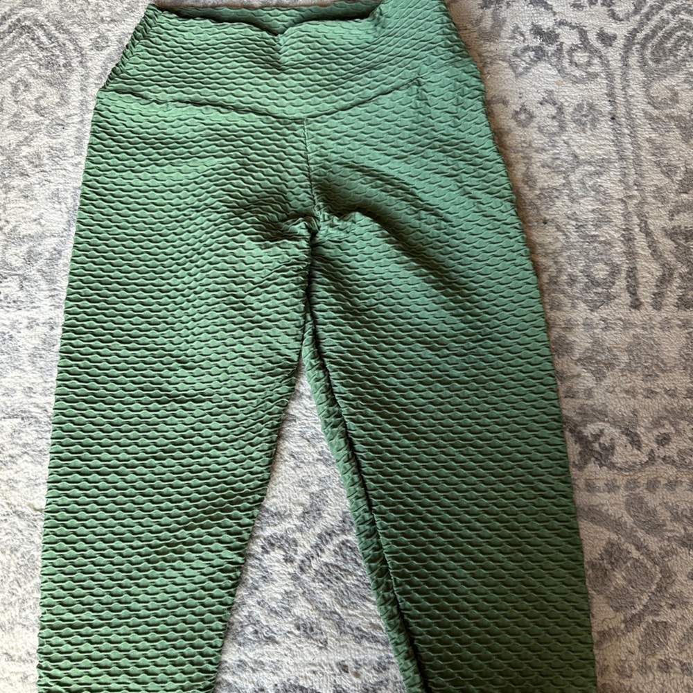 Booty by brabants CROCO SKIN CROPPED LEGGINGS SAGE